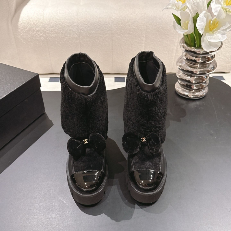 Ch**el boots